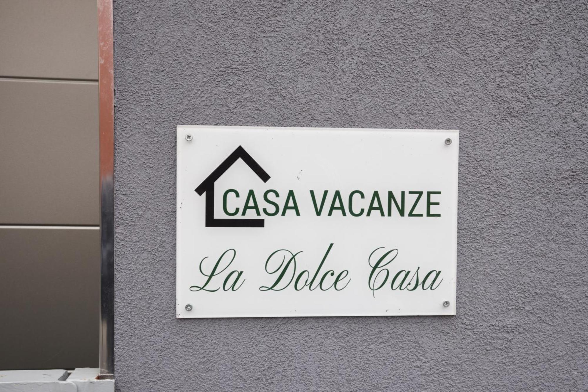 Vila Casa Vacanze La Dolce Casa Katánie Exteriér fotografie